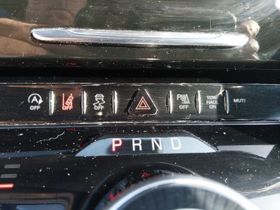2023 Jeep Wagoneer L — photo 16 view