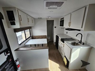 2026 Grand Design Transcend One - Photo 13