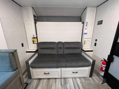 2025 Jayco Jay Flight SLX - Photo 13