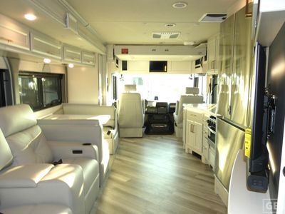 2026 Fleetwood Bounder - Photo 6