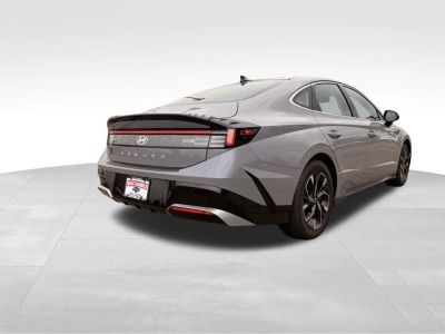 2024 Hyundai Sonata — photo 8 view