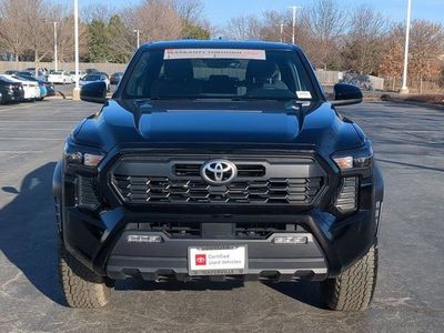 2024 Toyota Tacoma - Photo 4