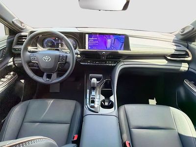 2026 Toyota Crown Signia - Photo 17