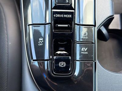 2026 Toyota Crown Signia - Photo 49