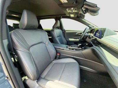 2026 Toyota Crown Signia - Photo 16