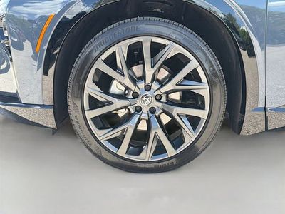 2026 Toyota Crown Signia - Photo 43