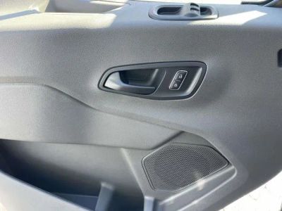 2026 Ford Transit-150 - Photo 19