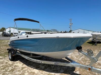 2026 Stingray 172DC 172DC — side profile view
