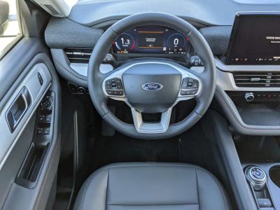 2026 Ford Explorer — photo 13 view