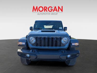 2026 Jeep Gladiator — side profile view