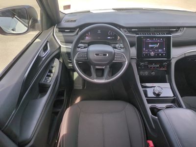 2025 Jeep Grand Cherokee L — photo 16 view