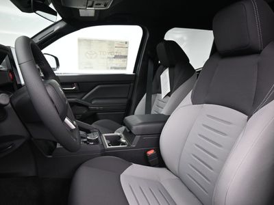 2025 Toyota Tacoma i-FORCE MAX TRD Off-Road i-FORCE MAX Truck Double Cab — photo 14 view