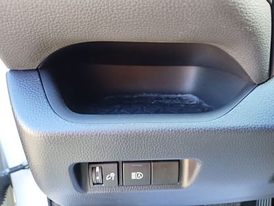 2022 Toyota RAV4 — photo 22 view