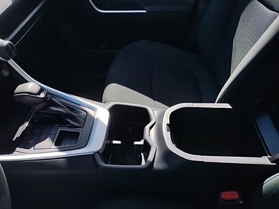 2022 Toyota RAV4 — photo 29 view