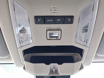 2022 Toyota RAV4 — photo 37 view