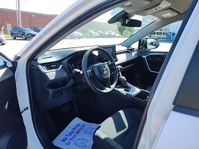 2022 Toyota RAV4 — photo 19 view