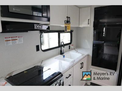 2026 Jayco Jay Flight SLX - Photo 13