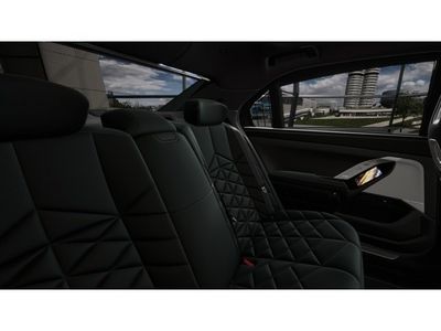 2026 BMW 7 Series — photo 12 view
