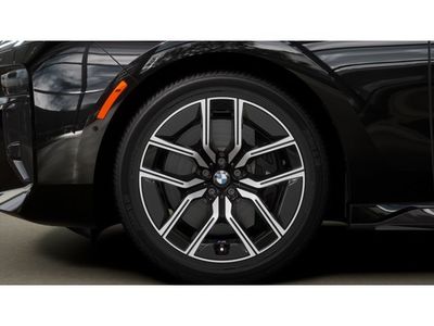 2026 BMW 7 Series — photo 7 view
