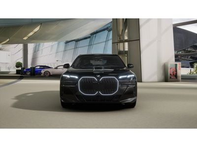 2026 BMW 7 Series — rear three-quarter view