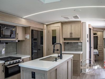 2026 Grand Design Imagine - Photo 17