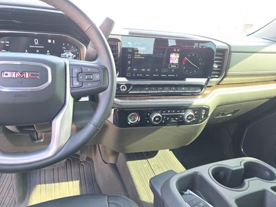 2023 GMC Sierra 1500 — photo 13 view