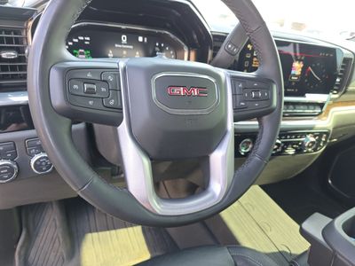 2023 GMC Sierra 1500 — photo 12 view