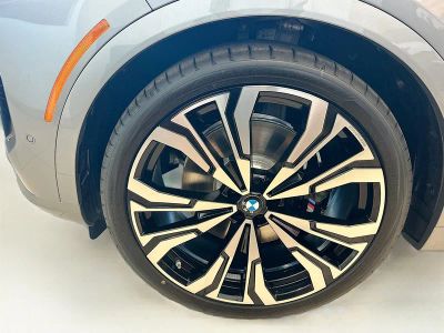 2026 BMW X7 — photo 23 view