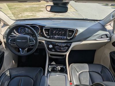 2023 Chrysler Pacifica - Photo 14
