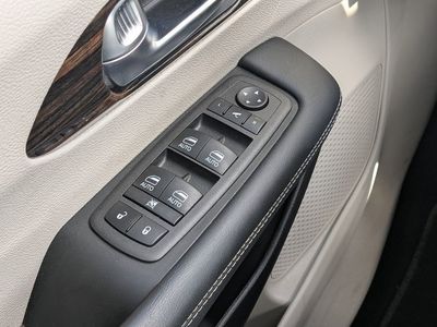 2023 Chrysler Pacifica - Photo 22