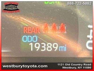 2025 Toyota RAV4 — photo 30 view