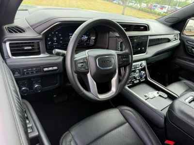 2024 GMC Yukon - Photo 3