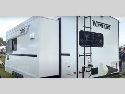 2026 Winnebago Thrive - Photo 5