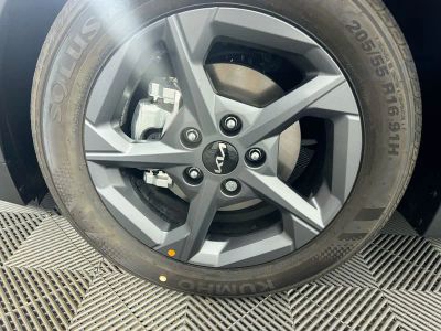 2025 Kia K4 — photo 11 view