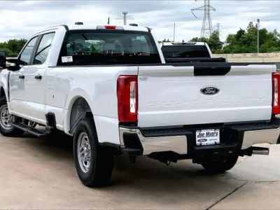 2026 Ford F-250 - Photo 3