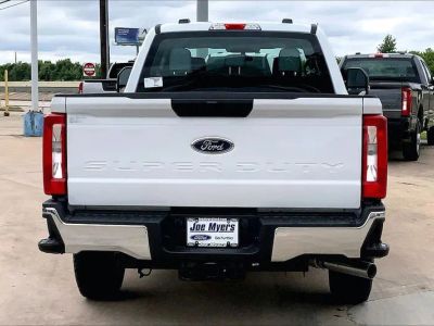 2026 Ford F-250 - Photo 4