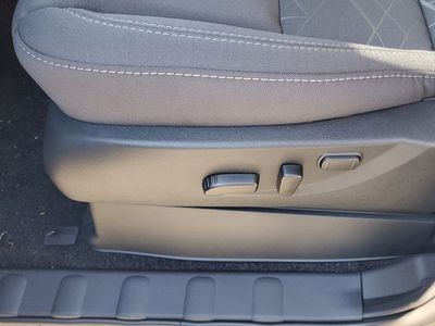 2026 Nissan Frontier — photo 9 view
