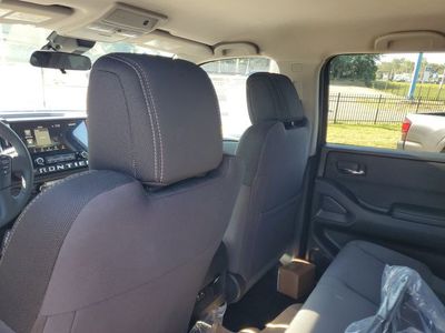 2026 Nissan Frontier — photo 23 view