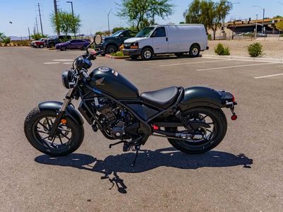 2025 Honda Rebel 300 - Photo 6
