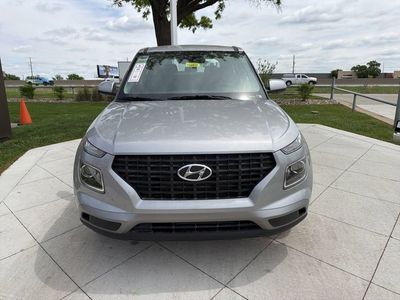 2026 Hyundai Venue - Photo 8