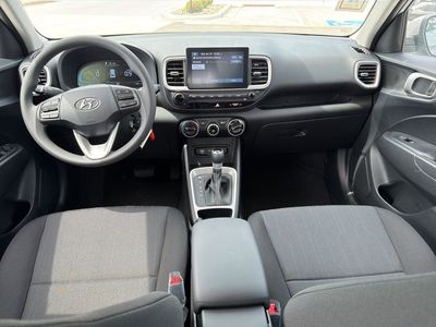 2026 Hyundai Venue - Photo 13