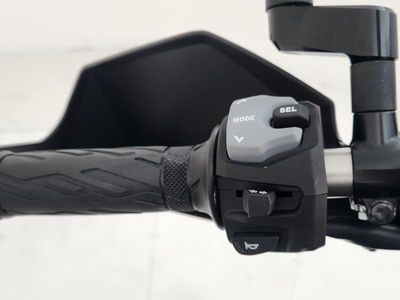 2025 Suzuki V-Strom 650XT Adventure - Photo 10