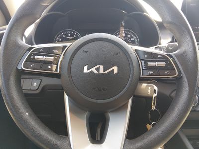 2024 Kia Forte — photo 12 view