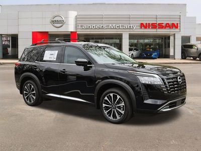 2026 Nissan Pathfinder Platinum — front three-quarter view