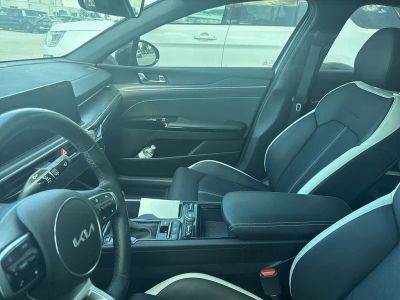 2025 Kia K5 — photo 11 view