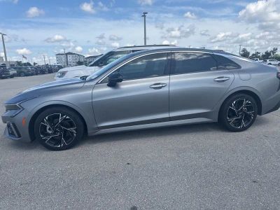 2025 Kia K5 — photo 9 view