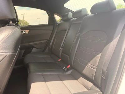 2022 Kia Forte - Photo 17