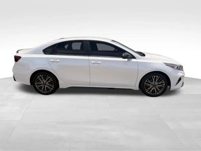 2022 Kia Forte - Photo 10