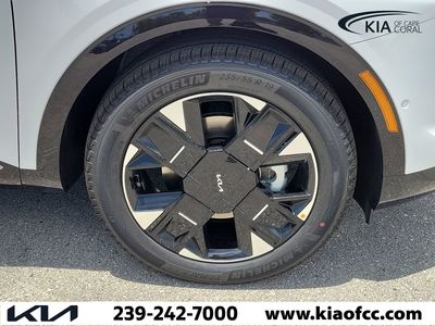 2026 Kia Sportage — photo 7 view