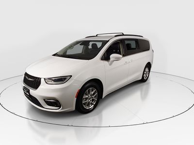 2022 Chrysler Pacifica - Photo 3
